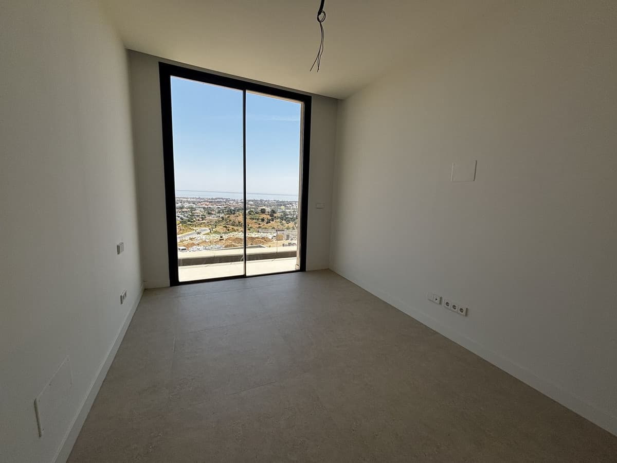 Detached Villa in Benahavís — photo 11 of 17
