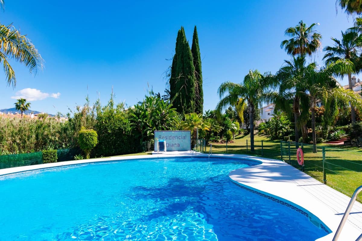 Townhouse in Estepona — photo 3 of 10