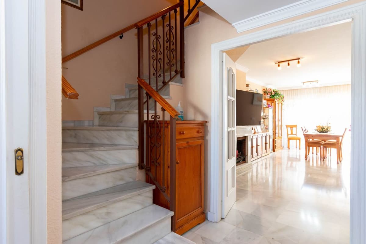 Townhouse in Estepona — photo 8 of 10