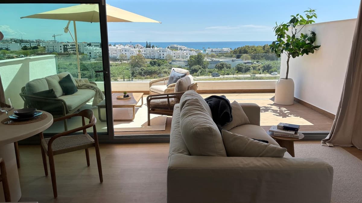 Middle Floor Apartment in Estepona — photo 6 of 10