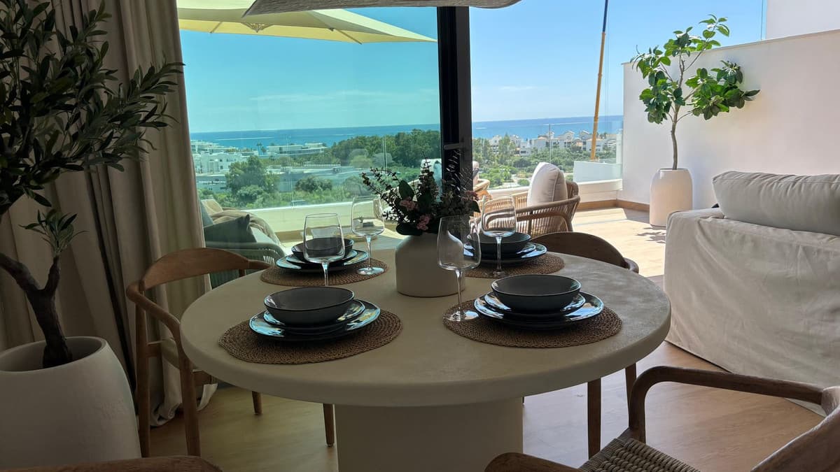 Middle Floor Apartment in Estepona — photo 7 of 10