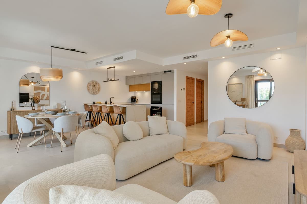 Townhouse in Estepona — photo 3 of 10
