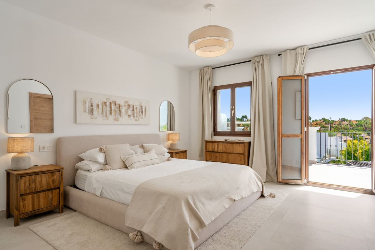 Townhouse in Estepona — photo 4 of 10
