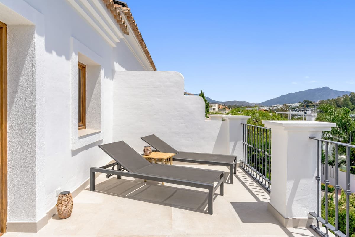 Townhouse in Estepona — photo 5 of 10