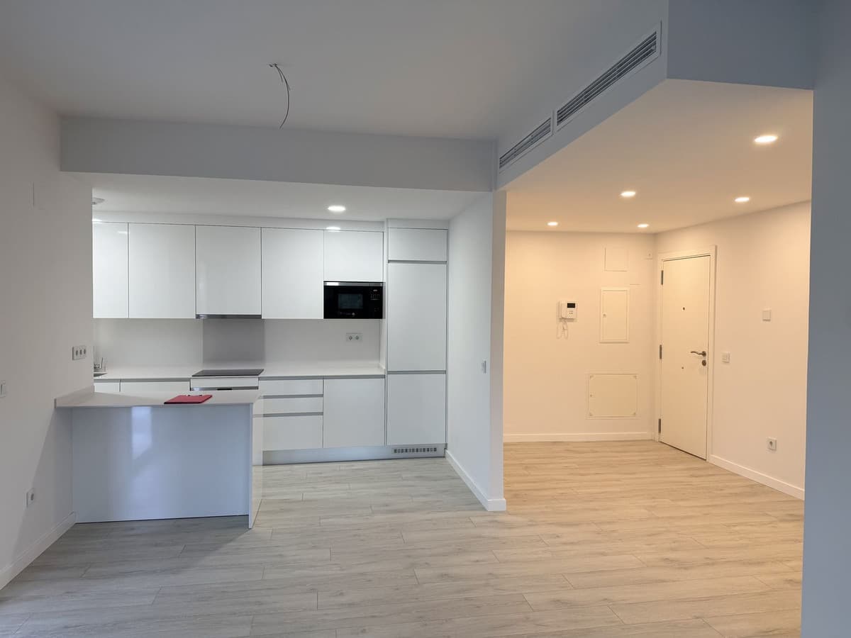 Middle Floor Apartment in Estepona — photo 3 of 10