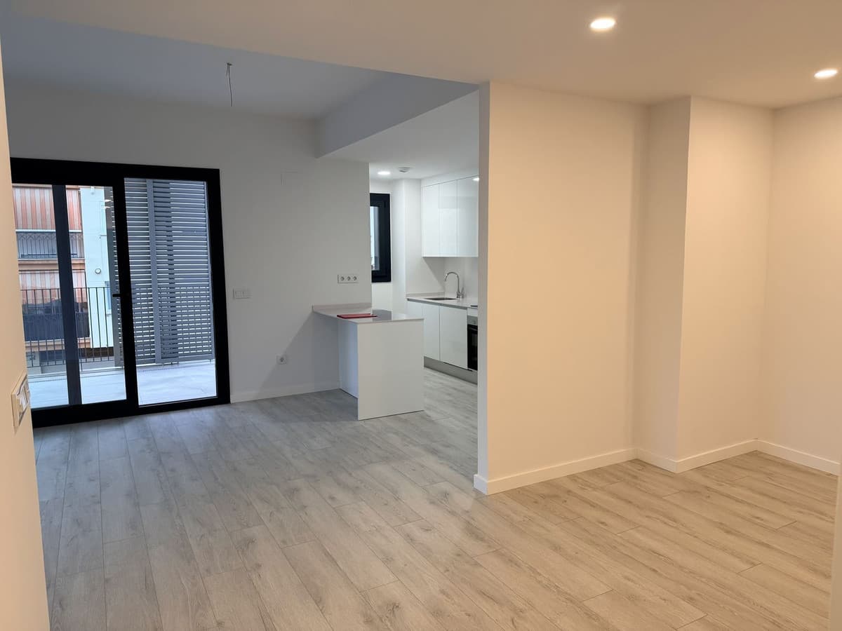 Middle Floor Apartment in Estepona — photo 4 of 10