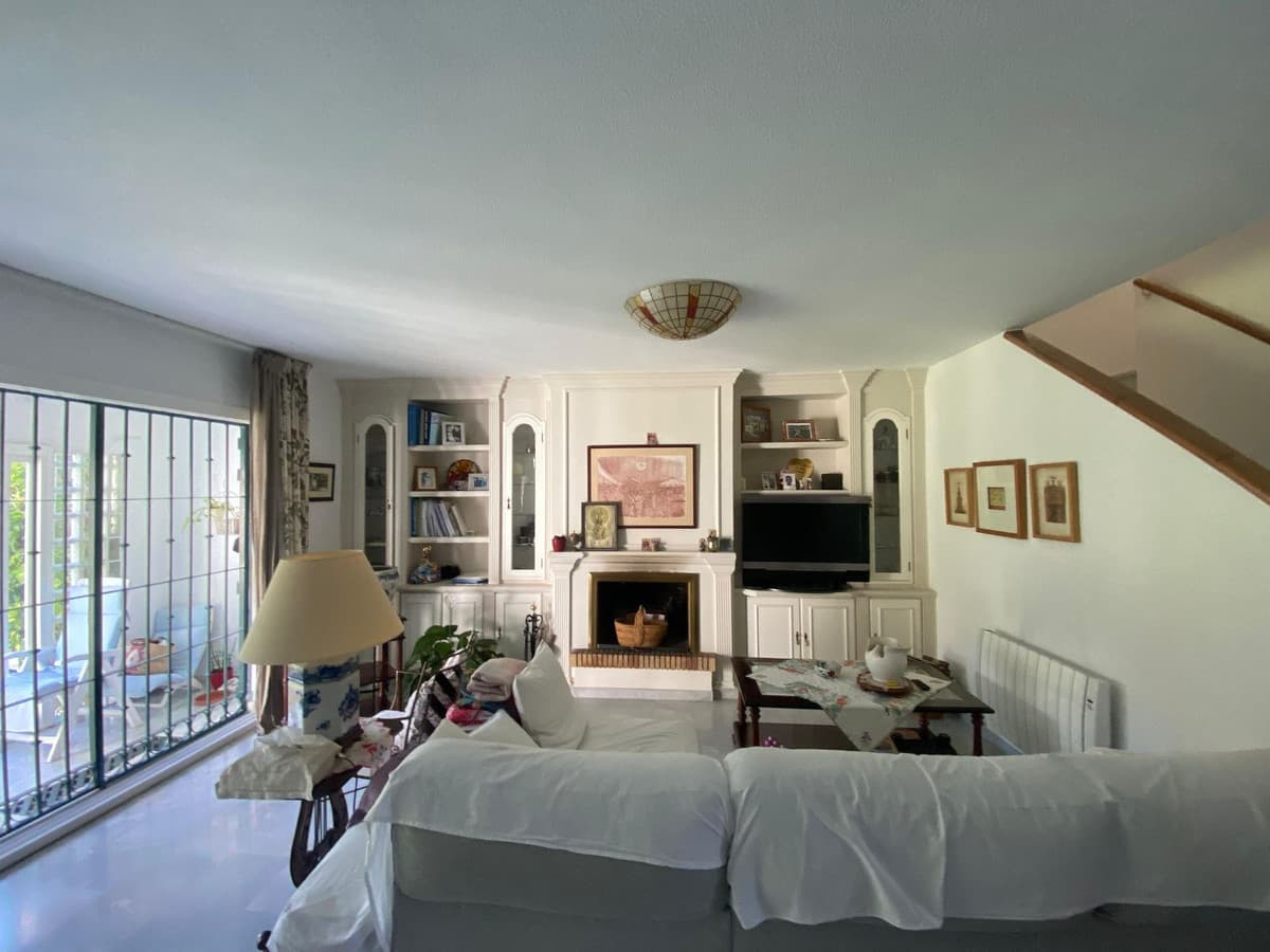 Townhouse in The Golden Mile — photo 5 of 10