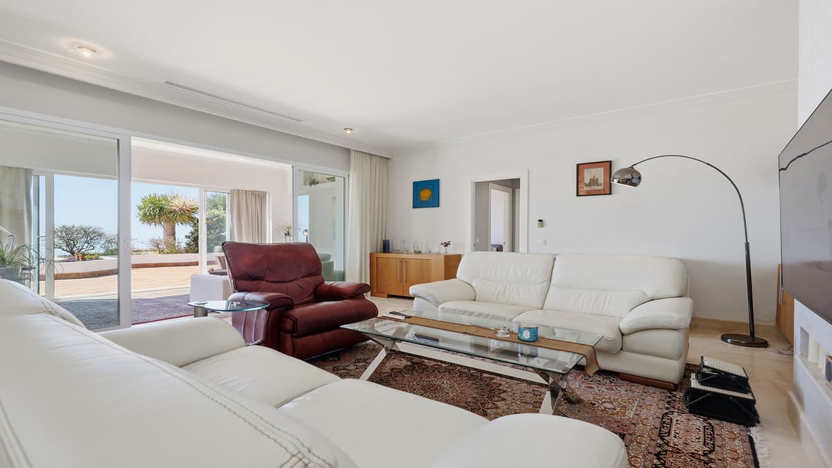 Middle Floor Apartment in Doña Julia — photo 9 of 10