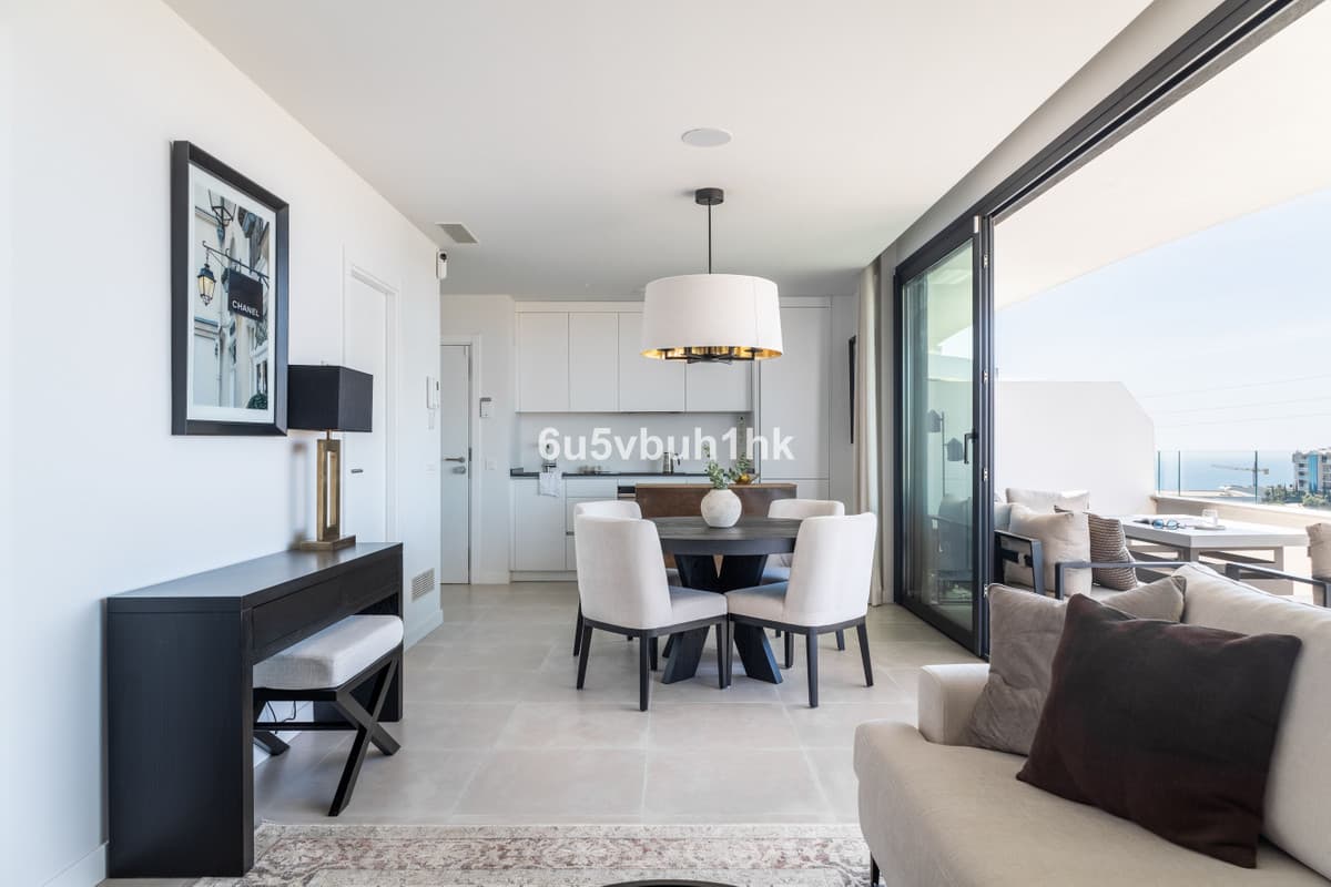 Middle Floor Apartment in Fuengirola — photo 4 of 10
