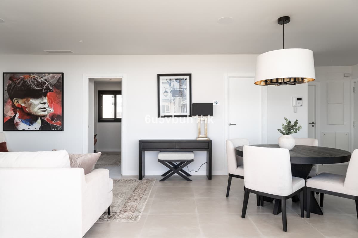 Middle Floor Apartment in Fuengirola — photo 8 of 10