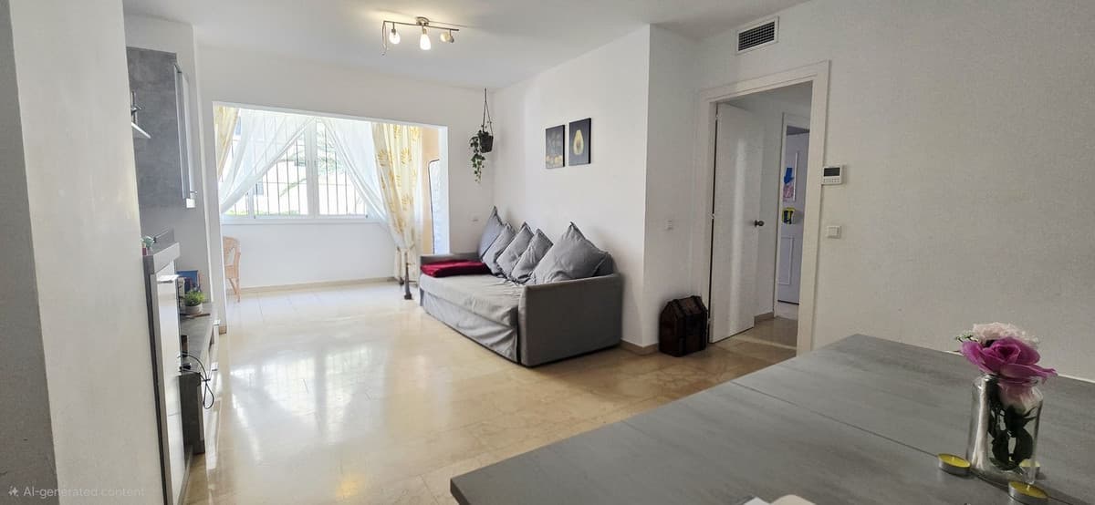 Ground Floor Apartment in Fuengirola — photo 3 of 10