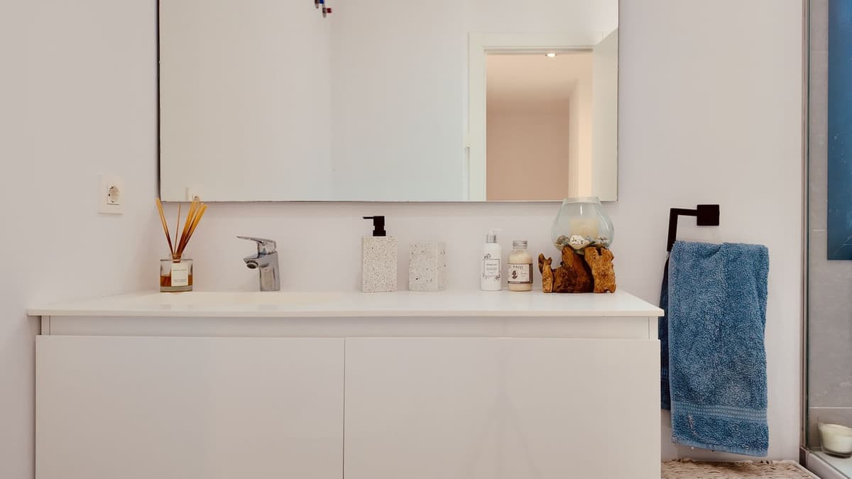 Semi-Detached House in New Golden Mile — photo 4 of 10