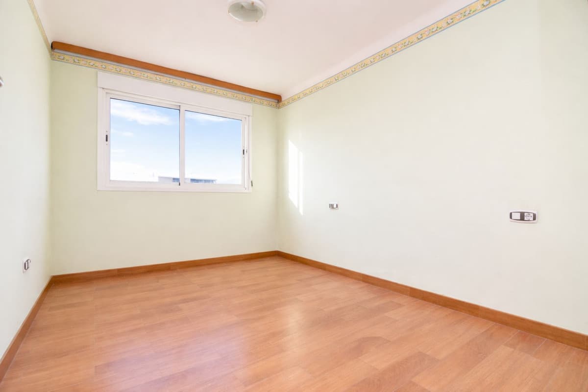 Middle Floor Apartment in Málaga Centro — photo 10 of 10