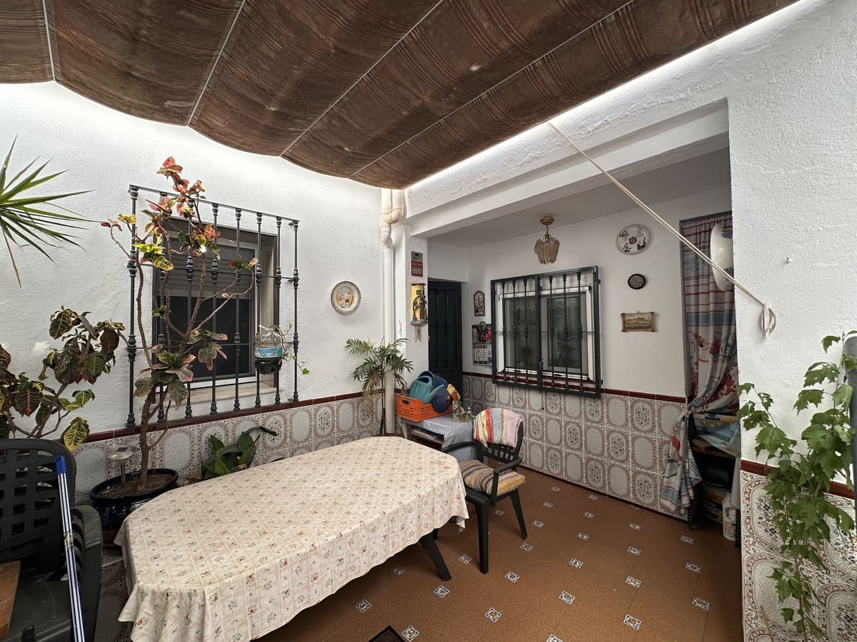 Semi-Detached House in Málaga Centro — photo 4 of 10