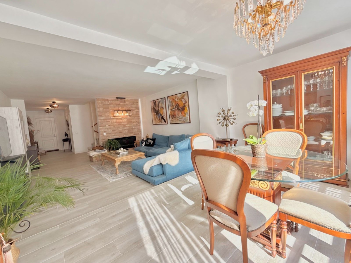 Townhouse in Mijas Costa — photo 10 of 10