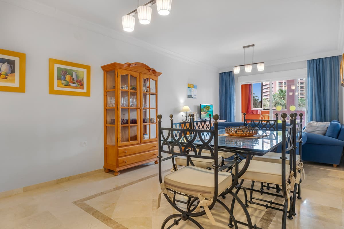 Middle Floor Apartment in Benalmadena Costa — photo 3 of 10