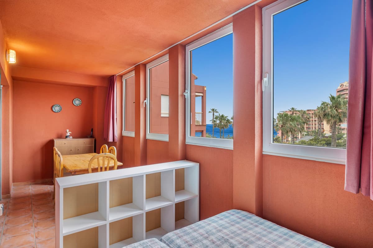 Middle Floor Apartment in Benalmadena Costa — photo 9 of 10