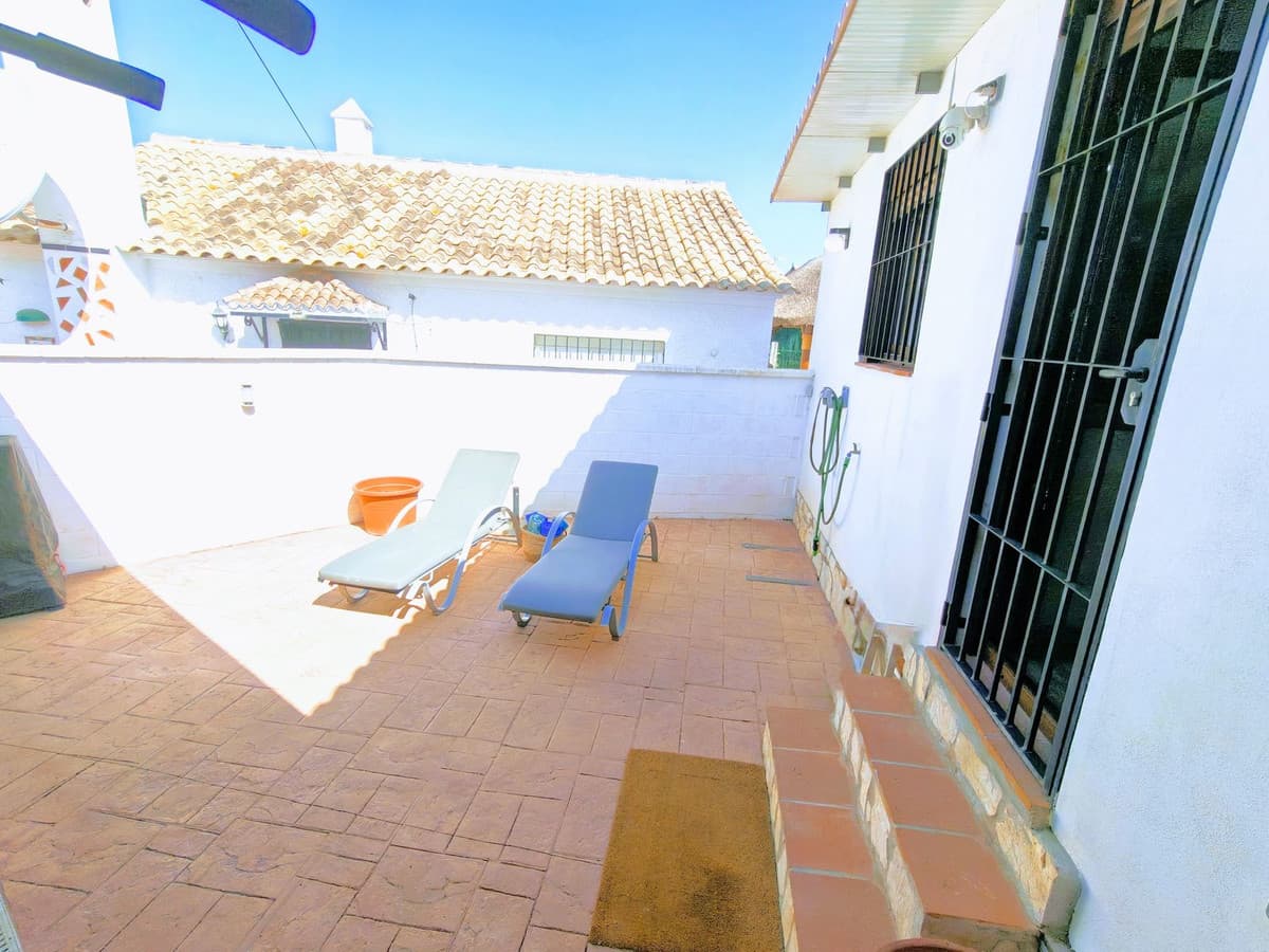 Detached Villa in El Faro — photo 3 of 10