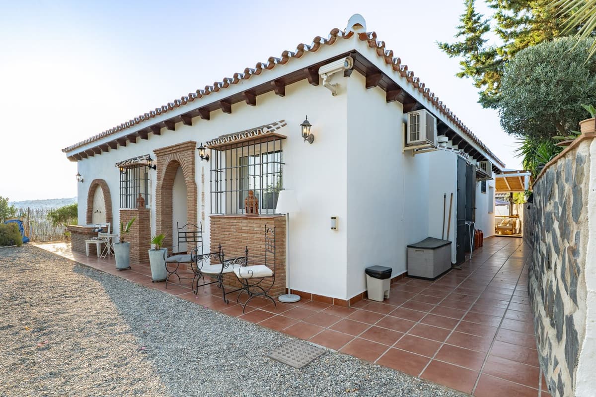 Detached Villa in Alhaurín el Grande — photo 9 of 10