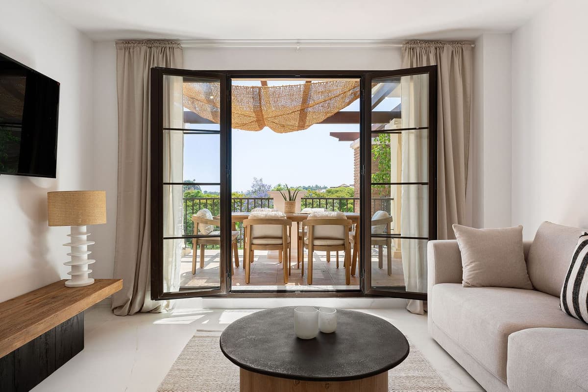 Penthouse in Los Arqueros — photo 3 of 10