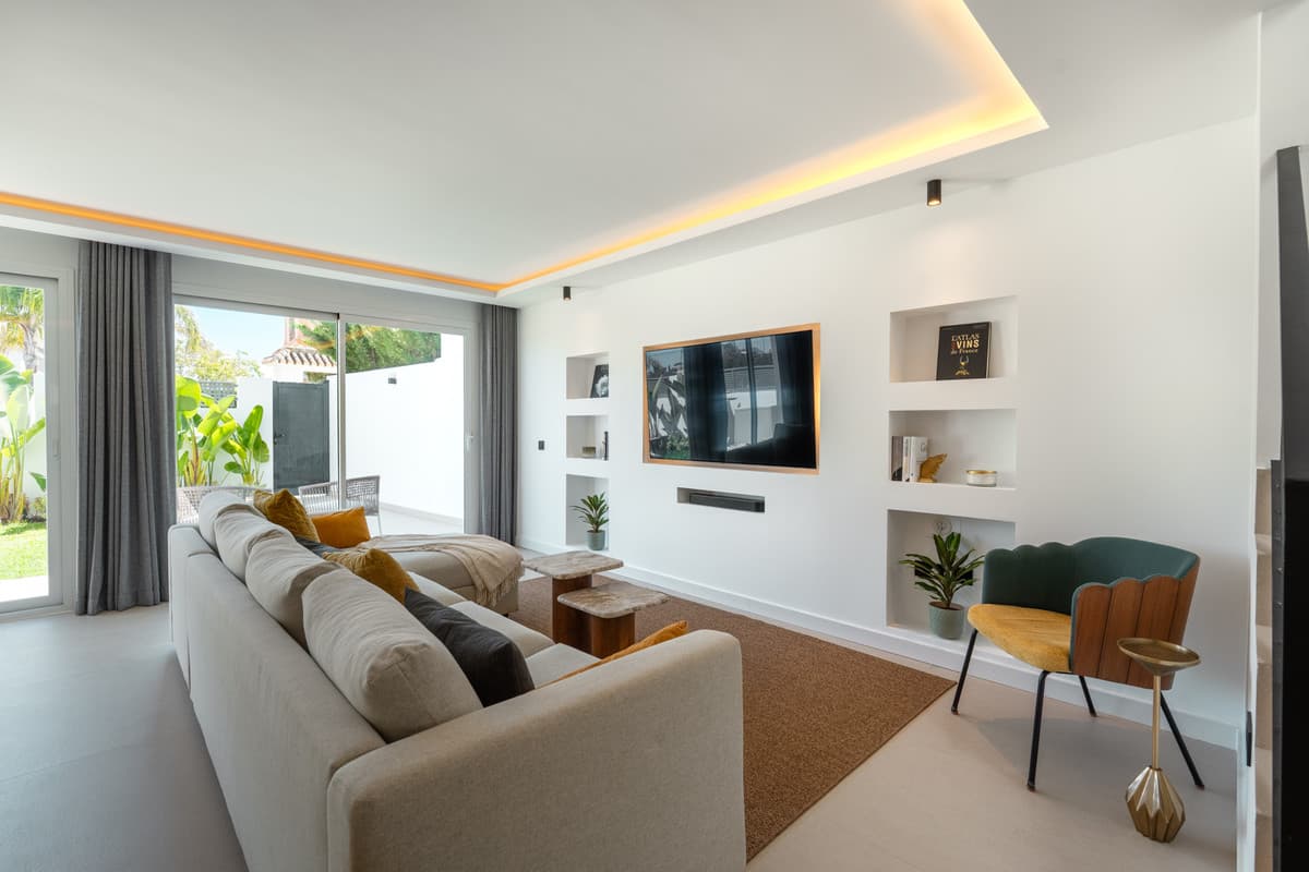 Townhouse in Nueva Andalucía — photo 9 of 10