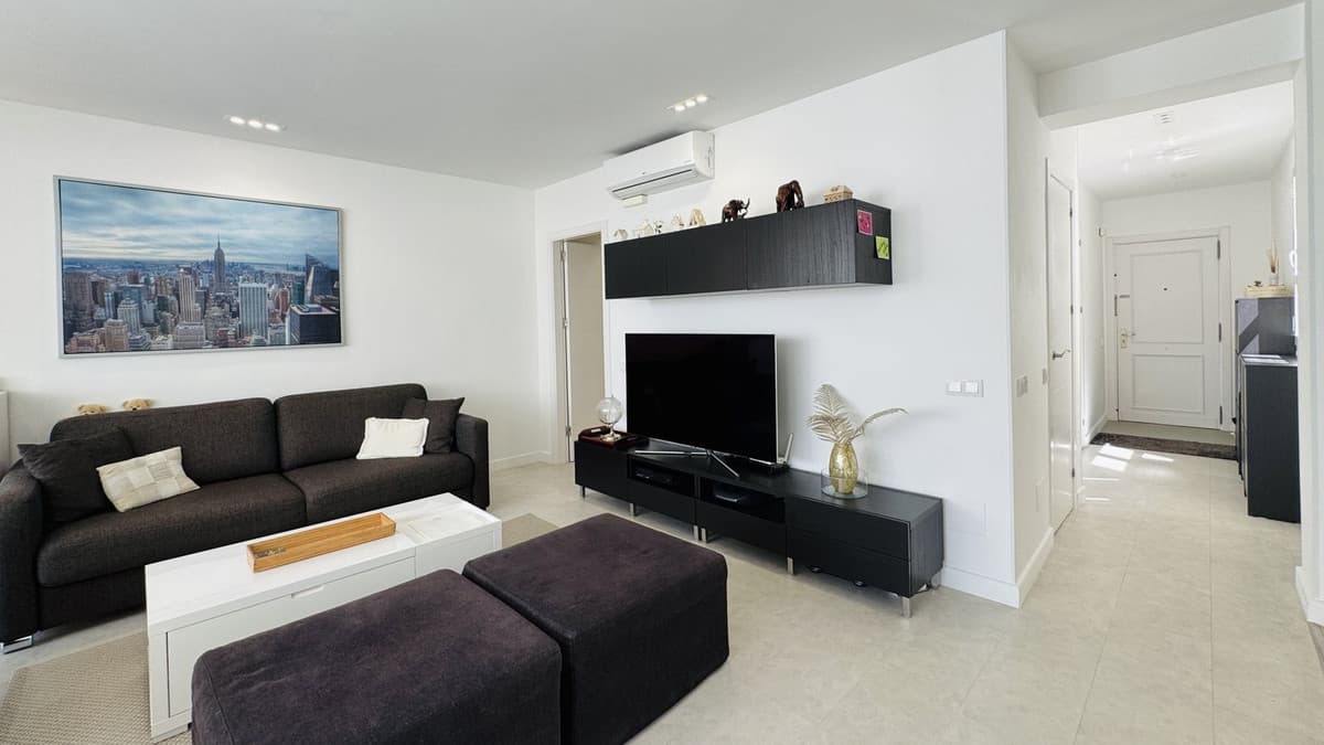 Middle Floor Apartment in Puerto Banús — photo 8 of 10