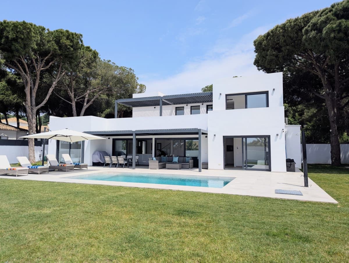 Detached Villa in Cabopino — photo 3 of 10