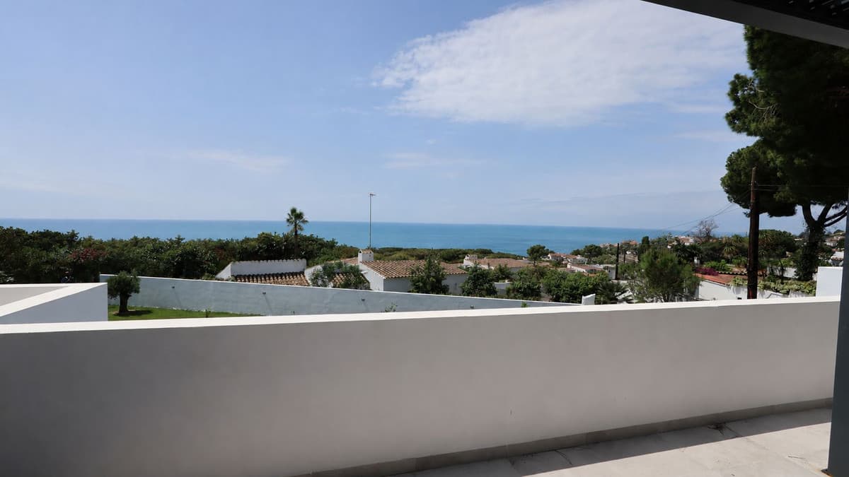 Detached Villa in Cabopino — photo 7 of 10