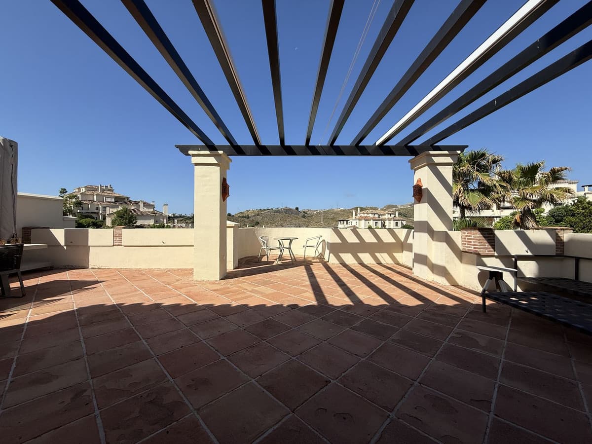 Penthouse Duplex in Benahavís — photo 2 of 10