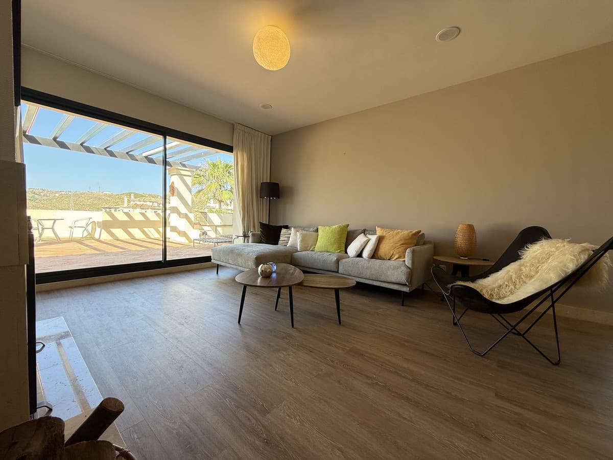 Penthouse Duplex in Benahavís — photo 6 of 10