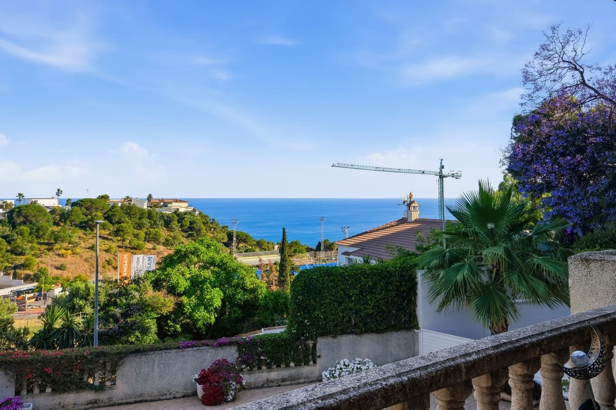 Detached Villa in Benalmadena — photo 1 of 10