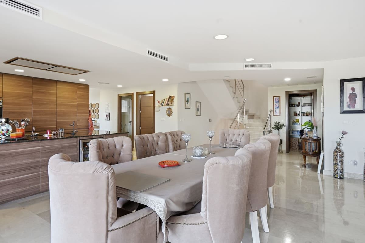 Detached Villa in Benalmadena — photo 4 of 10