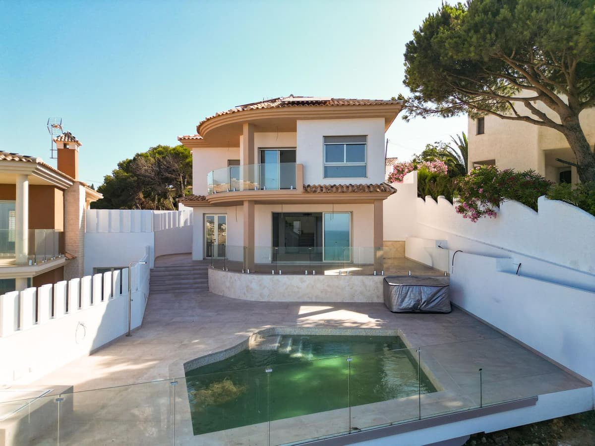 Detached Villa in La Cala de Mijas — photo 3 of 10