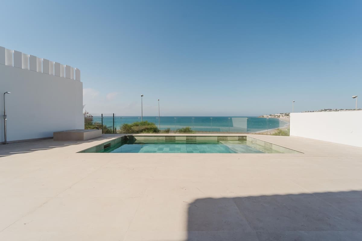 Detached Villa in La Cala de Mijas — photo 1 of 10