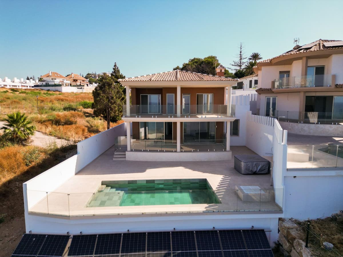 Detached Villa in La Cala de Mijas — photo 3 of 10
