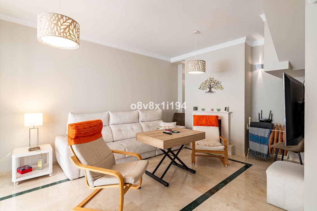 Semi-Detached House in Casares — photo 9 of 10