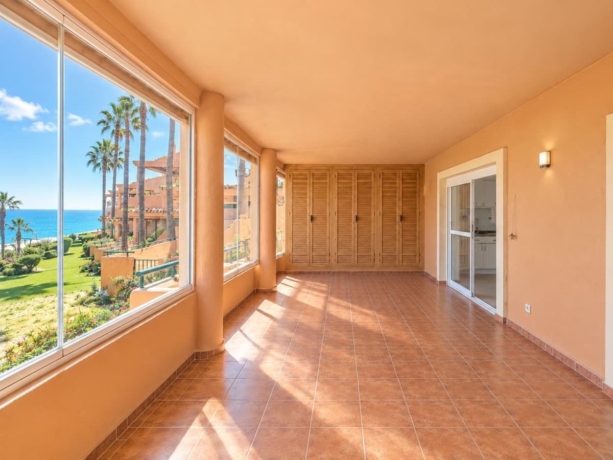 Ground Floor Apartment in Estepona — photo 1 of 10