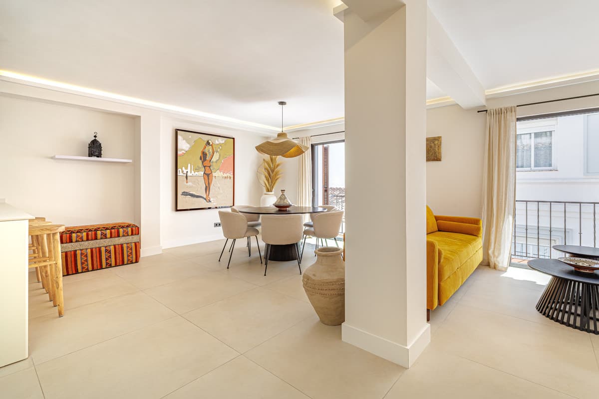 Middle Floor Apartment in Marbella — photo 1 of 10