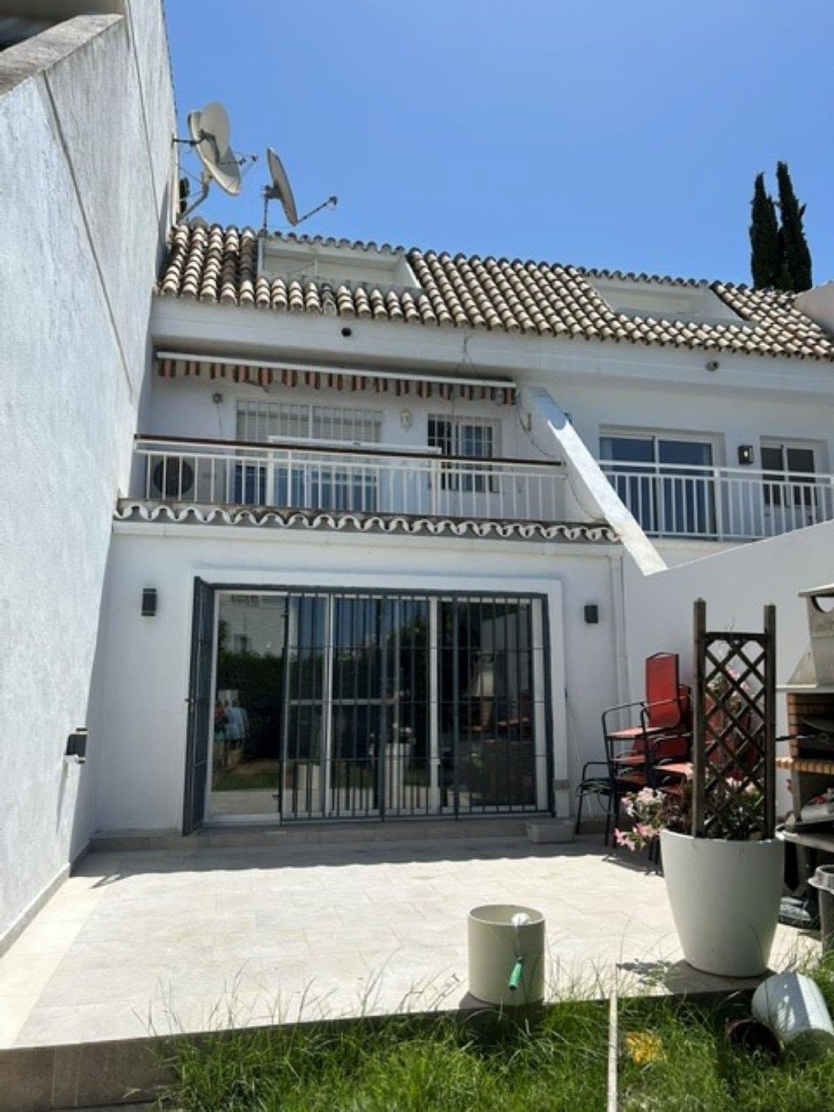 Townhouse in Nagüeles — photo 2 of 10