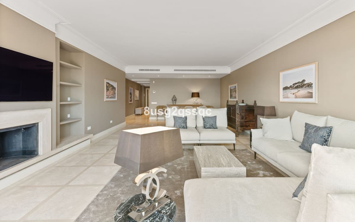 Middle Floor Apartment in Costalita — photo 7 of 10
