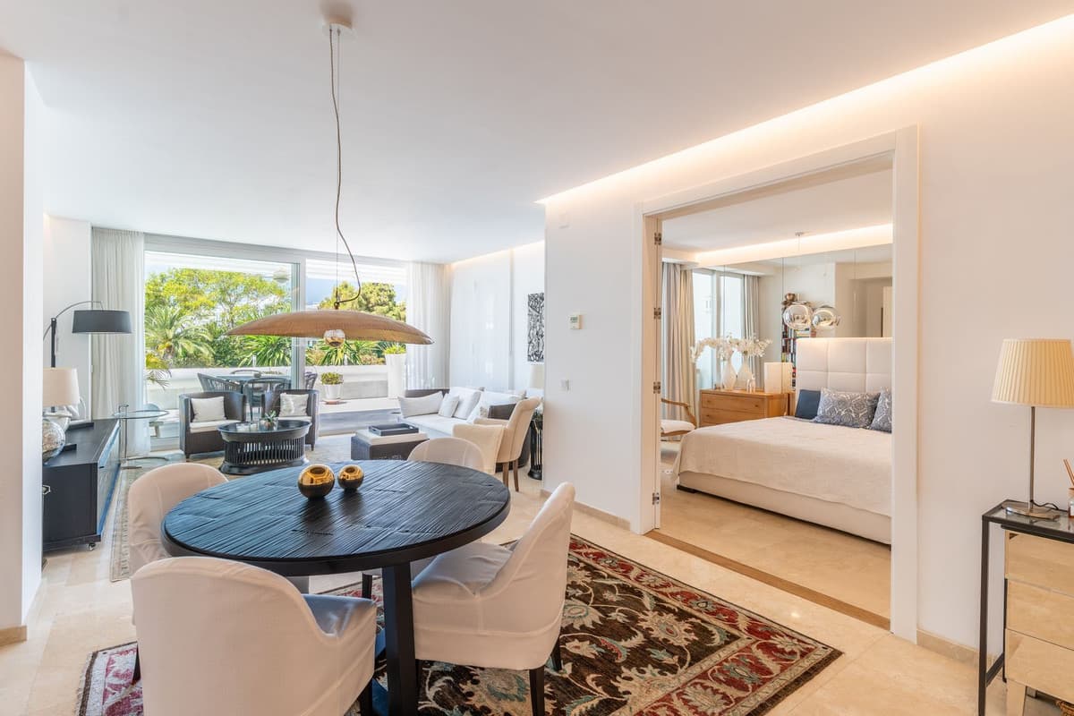 Middle Floor Apartment in Estepona — photo 6 of 10