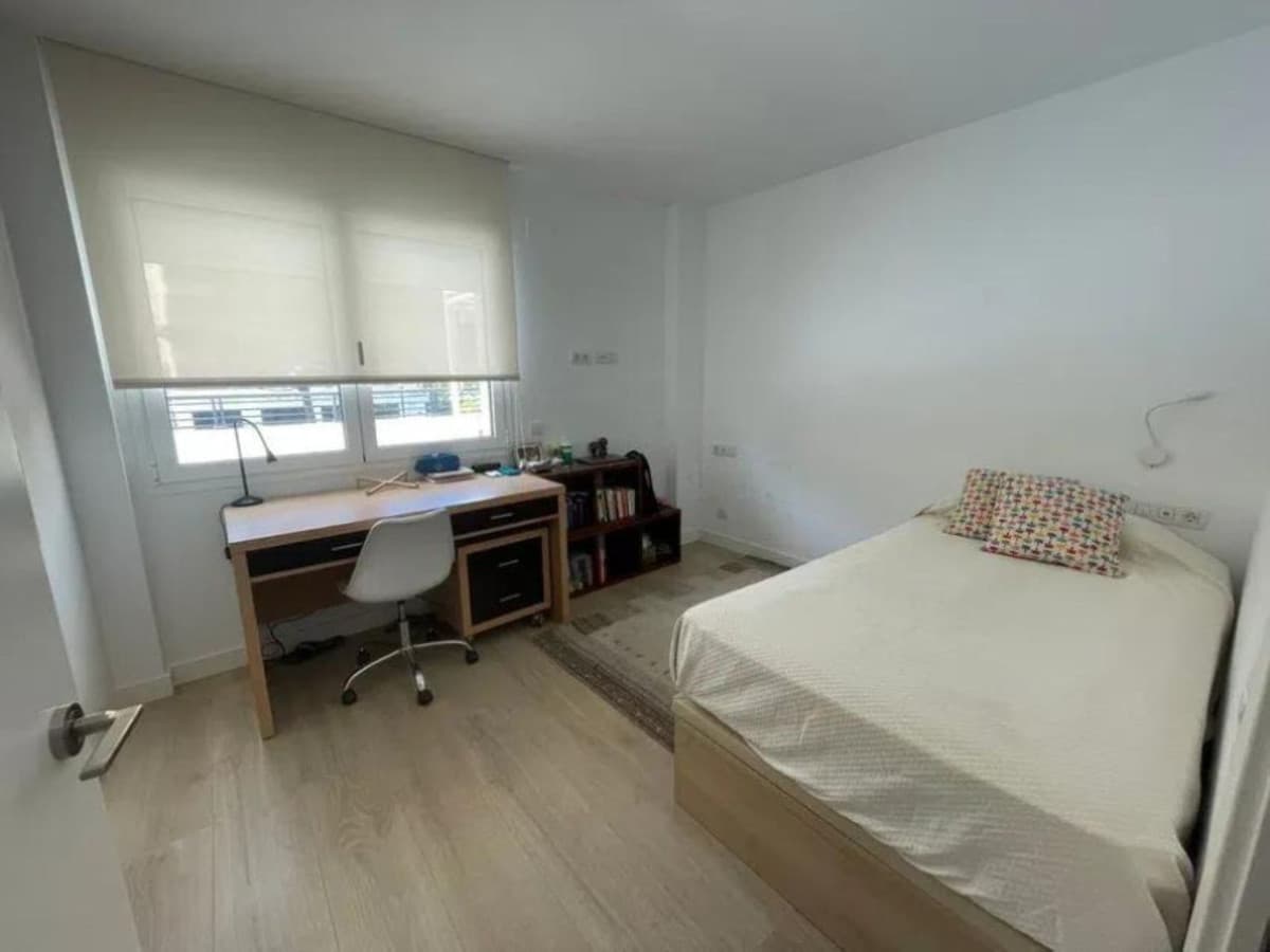 Middle Floor Apartment in Marbella — photo 4 of 10