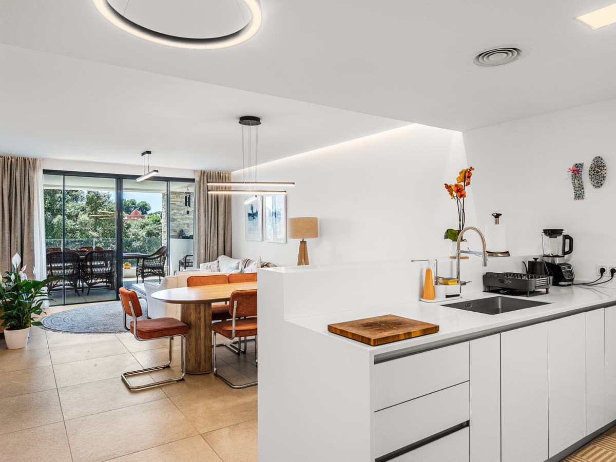 Ground Floor Apartment in Cabopino — photo 2 of 10