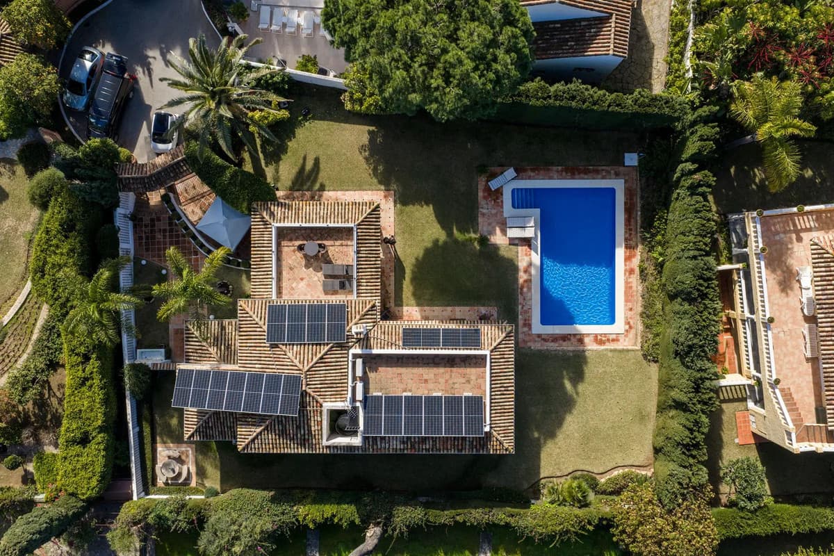 Detached Villa in Los Monteros — photo 3 of 10