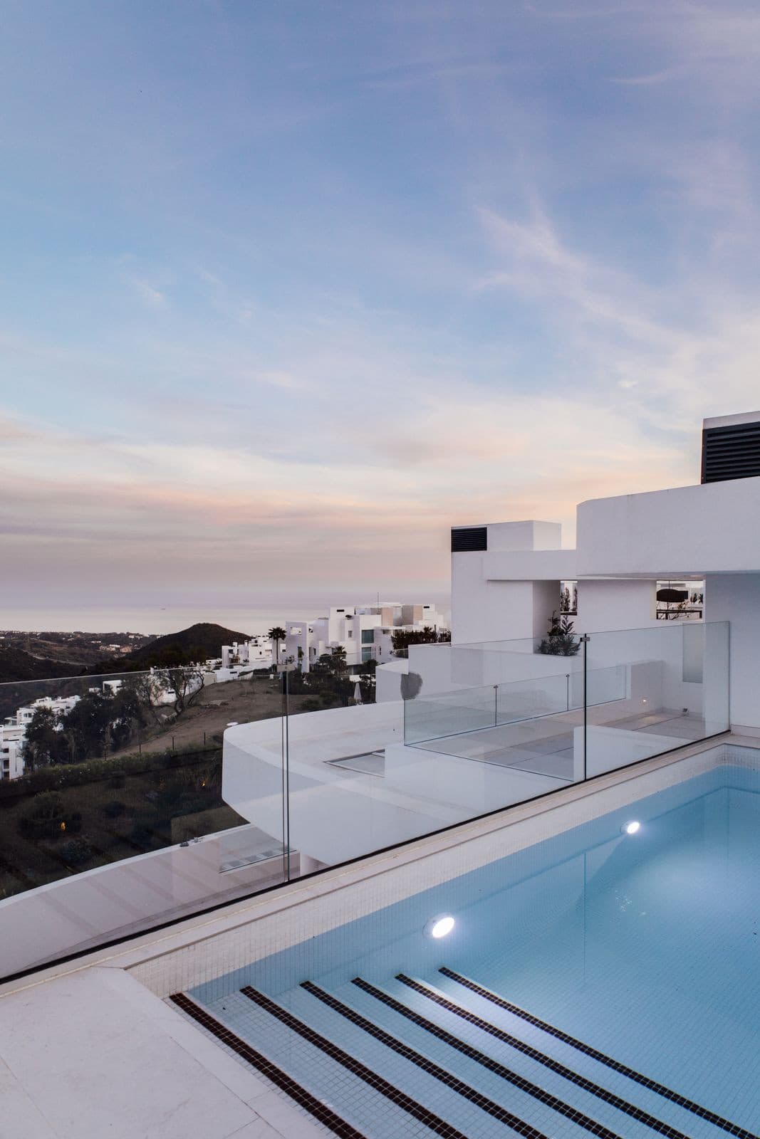 Penthouse in Marbella — photo 2 of 10
