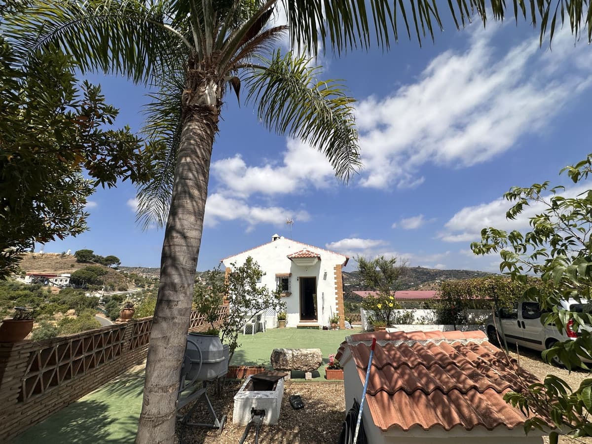 Cortijo in Monda — photo 1 of 10