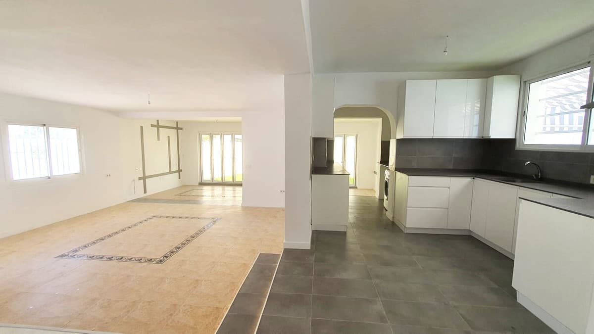 Detached Villa in Fuengirola — photo 8 of 10