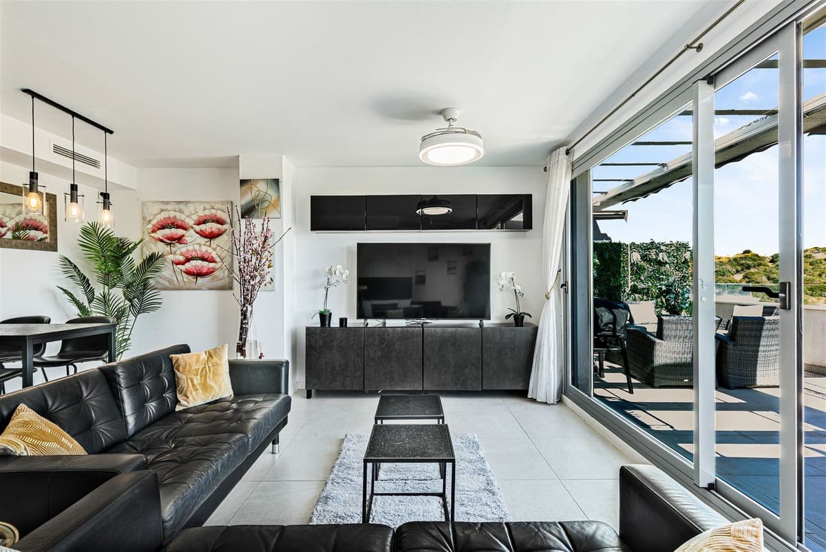 Penthouse Duplex in Estepona — photo 6 of 10