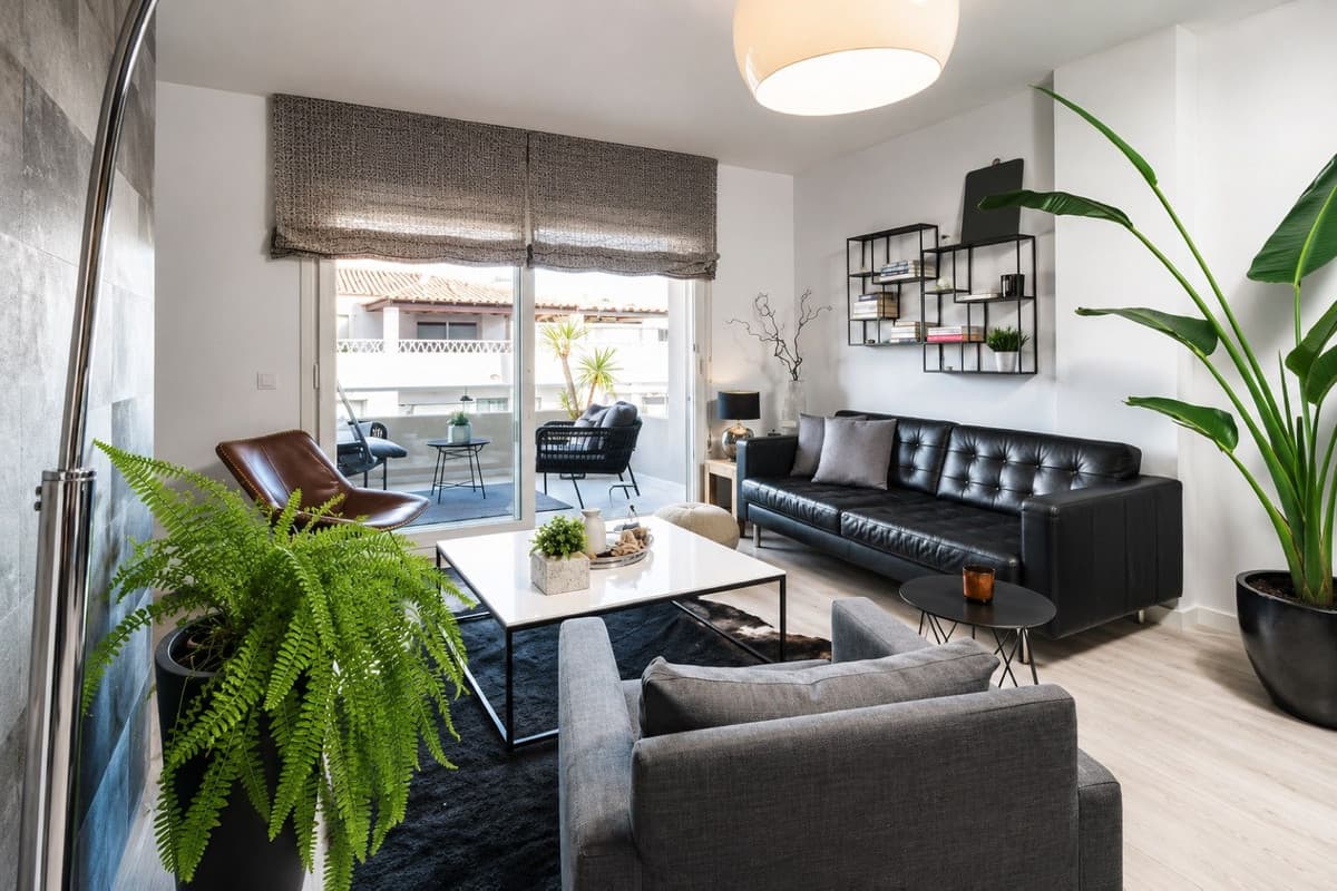 Middle Floor Apartment in Nueva Andalucía — photo 8 of 10