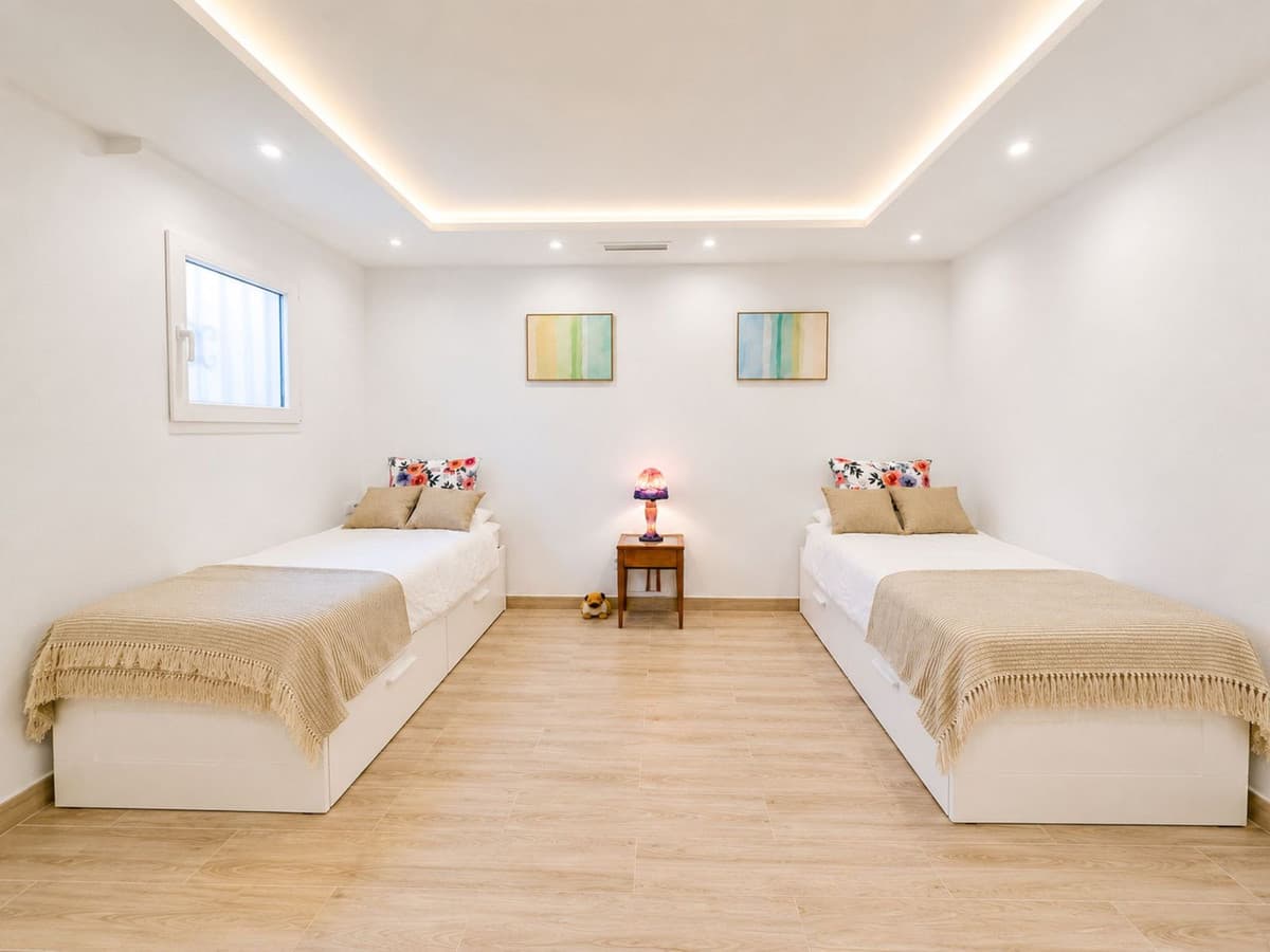 Ground Floor Apartment in The Golden Mile — photo 6 of 10